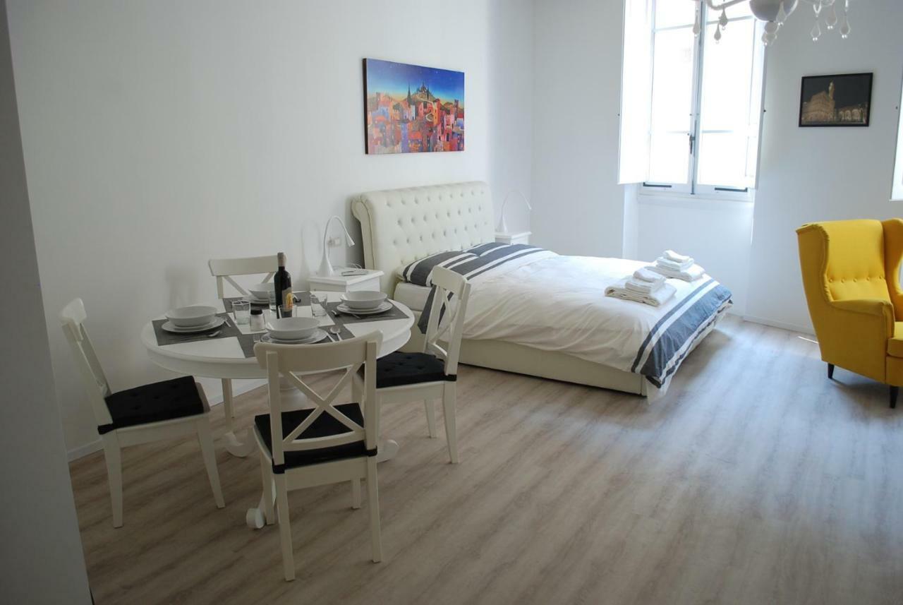 Berardi Palace - Vigna Nuova Apartamento